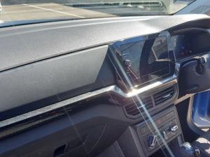 Volkswagen T-CROSS 1.0 TSI DSG - Image 17