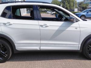 Volkswagen T-CROSS 1.0 TSI R-LINE DSG - Image 7