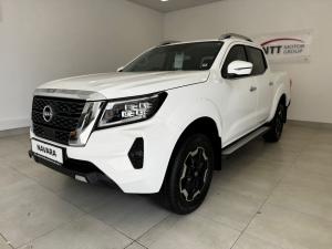 Nissan Navara 2.5DDTI LE/LE Plus automatic D/C - Image 1