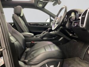 Porsche Cayenne S Tiptronic - Image 15