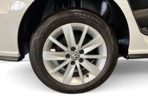 Volkswagen Polo sedan 1.4 Comfortline - Image 16