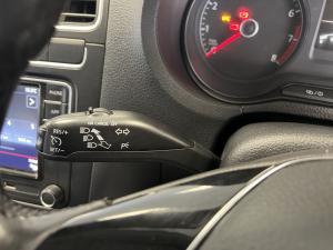 Volkswagen Polo sedan 1.4 Comfortline - Image 17