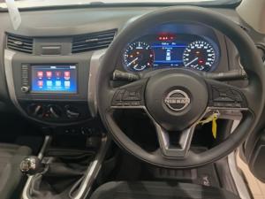 Nissan Navara 2.5DDTi double cab SE Plus 4x4 - Image 13