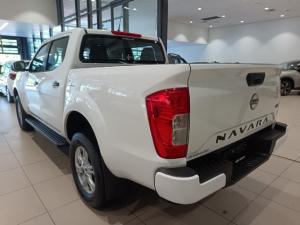Nissan Navara 2.5DDTi double cab SE Plus 4x4 - Image 3