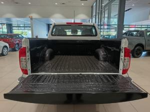 Nissan Navara 2.5DDTi double cab SE Plus 4x4 - Image 5