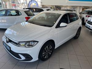 Volkswagen Polo hatch 1.0TSI Life auto - Image 13