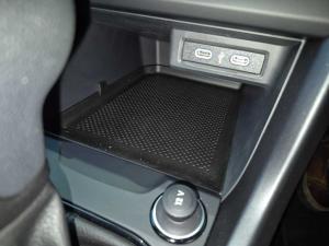 Volkswagen T-Cross 1.0TSI auto - Image 9
