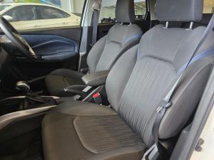 Suzuki Baleno 1.5 GLX auto - Image 13