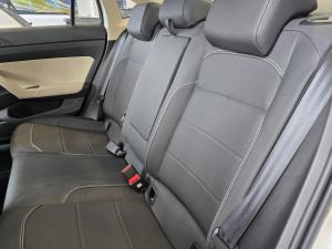 Volkswagen Polo sedan 1.0TSI Style - Image 11