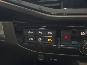 Volkswagen Caravelle 2.0BiTDI Highline 4Motion - Image 14