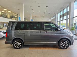 Volkswagen Caravelle 2.0BiTDI Highline 4Motion - Image 3