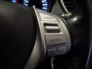 Nissan X-Trail 2.5 4x4 SE - Image 20
