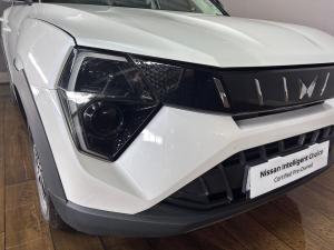 Mahindra XUV 3XO 1.2T AX5 auto - Image 11