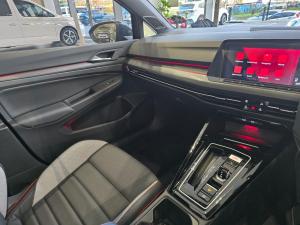 Volkswagen Golf GTI - Image 11