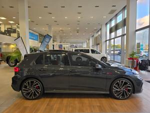 Volkswagen Golf GTI - Image 17