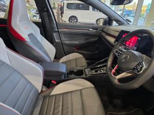 Volkswagen Golf GTI - Image 7