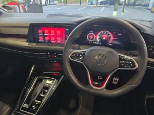 Volkswagen Golf GTI - Image 9