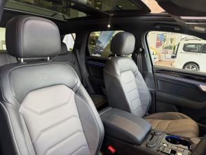 Volkswagen Touareg V6 TDI R-Line - Image 10