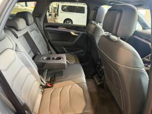 Volkswagen Touareg V6 TDI R-Line - Image 12
