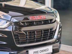 Isuzu D-Max 1.9TD double cab LS X-Rider manual - Image 3