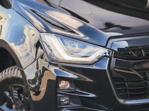 Isuzu D-Max 1.9TD double cab LS X-Rider manual - Image 6