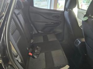 Nissan Magnite 1.0 Turbo Acenta Kuro manual - Image 10