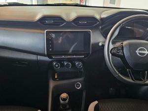 Nissan Magnite 1.0 Turbo Acenta Kuro manual - Image 11