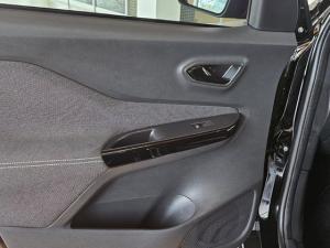 Nissan Magnite 1.0 Turbo Acenta Kuro manual - Image 12