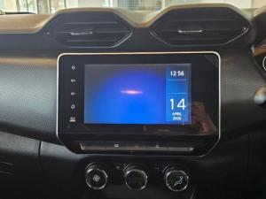 Nissan Magnite 1.0 Turbo Acenta Kuro manual - Image 17