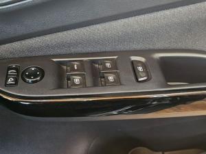 Nissan Magnite 1.0 Turbo Acenta Kuro manual - Image 20