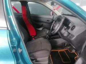 Renault Kwid 1.0 Techno manual - Image 13