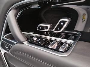 Land Rover Range Rover P530 HSE - Image 12