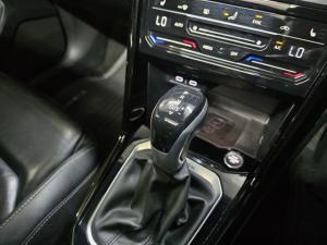 Volkswagen T-Roc 2.0TSI 4Motion R-Line - Image 10