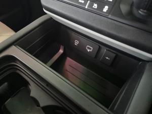 Land Rover Defender 110 D240 SE - Image 23