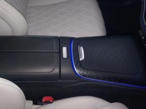 Mercedes-Benz E-Class E220d Avantgarde - Image 17