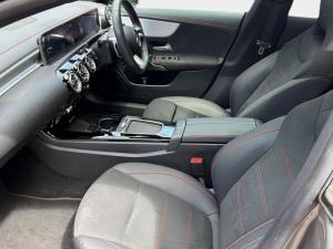 Mercedes-Benz CLA CLA220d Progressive - Image 11