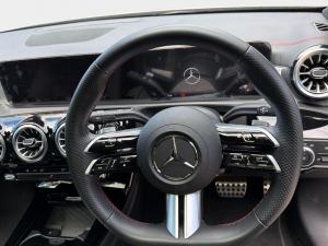 Mercedes-Benz CLA CLA220d Progressive - Image 12