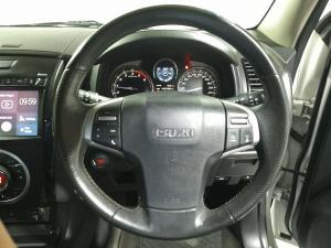 Isuzu mu-X 3.0 - Image 18