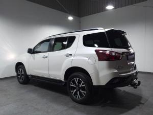 Isuzu mu-X 3.0 - Image 30