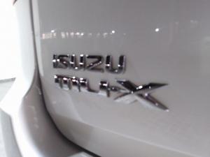 Isuzu mu-X 3.0 - Image 6