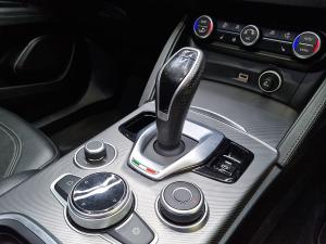 Alfa Romeo Stelvio 2.0T Super Q4 - Image 16