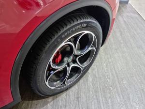 Alfa Romeo Stelvio 2.0T Super Q4 - Image 5