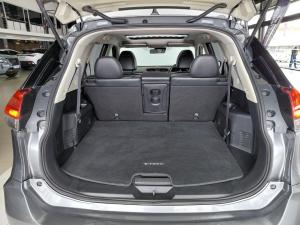 Nissan X-Trail 2.5 4x4 Tekna - Image 18
