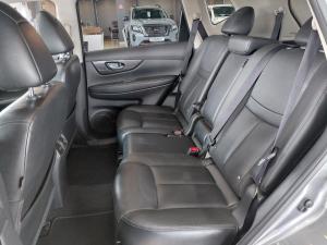 Nissan X-Trail 2.5 4x4 Tekna - Image 21