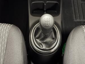 Toyota Vitz 1.0 - Image 10