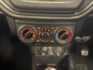 Toyota Vitz 1.0 - Image 13