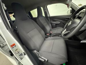 Toyota Vitz 1.0 - Image 14