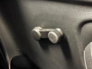 Toyota Vitz 1.0 - Image 19