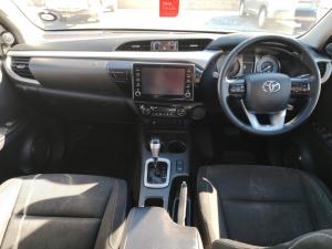 Toyota Hilux 2.8GD-6 double cab Raider auto - Image 6