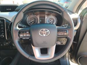 Toyota Hilux 2.8GD-6 double cab Raider auto - Image 8